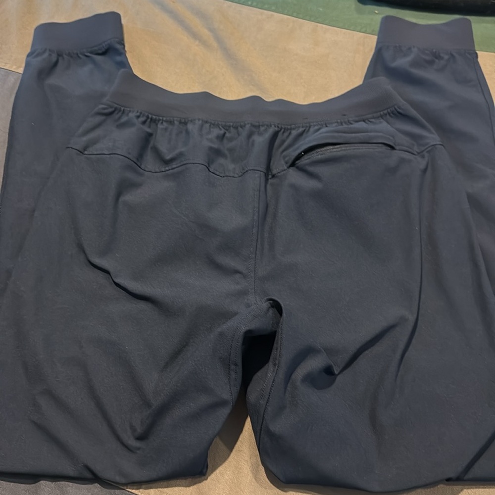 Lululemon navy joggers sz Small - Picture 5 of 10